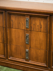 Vintage 9 Drawer 70’s Dresser