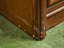 Load image into Gallery viewer, Vintage 9 Drawer 70’s Dresser
