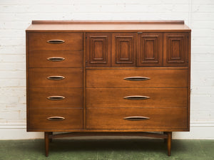 Broyhill Sculpture Extra Storage Gentleman’s Chest