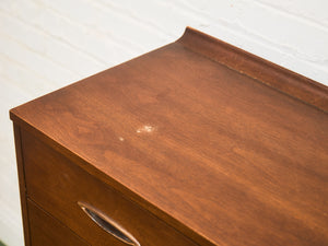 Broyhill Sculpture Extra Storage Gentleman’s Chest