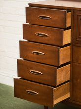 Load image into Gallery viewer, Broyhill Sculpture Extra Storage Gentleman’s Chest

