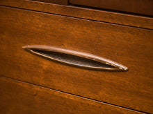 Load image into Gallery viewer, Broyhill Sculpture Extra Storage Gentleman’s Chest
