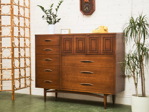 Broyhill Sculpture Extra Storage Gentleman’s Chest