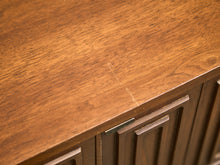 Load image into Gallery viewer, Broyhill Sculptra Pair of Nightstands
