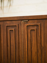 Load image into Gallery viewer, Broyhill Sculptra Pair of Nightstands
