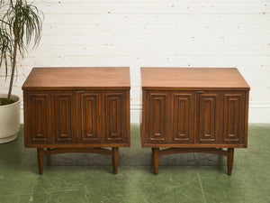 Broyhill Sculptra Pair of Nightstands