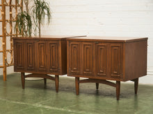 Load image into Gallery viewer, Broyhill Sculptra Pair of Nightstands
