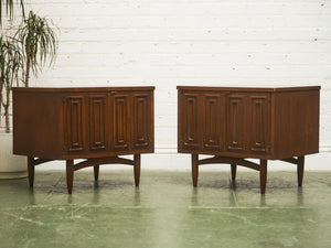 Broyhill Sculptra Pair of Nightstands
