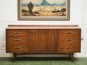 Broyhill Sculptra Dresser