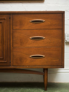 Broyhill Sculptra Dresser