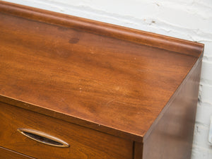 Broyhill Sculptra Dresser