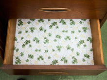 Load image into Gallery viewer, Broyhill Sculptra Dresser

