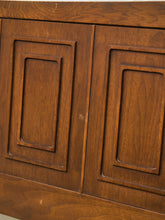 Load image into Gallery viewer, Broyhill Sculptra Headboard

