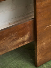 Load image into Gallery viewer, Broyhill Sculptra Headboard
