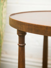 Load image into Gallery viewer, Drexel Heritage Side Table
