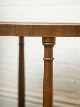 Load image into Gallery viewer, Drexel Heritage Side Table
