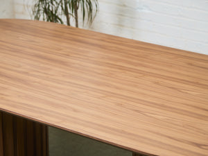 Dalia Oval in Walnut
