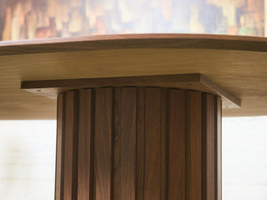 Dalia Oval in Walnut