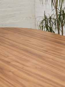 Dalia Oval in Walnut