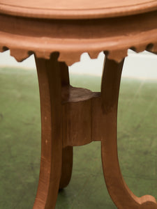 Vintage Wood Scalloped Edge End Table