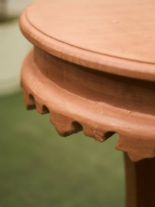 Vintage Wood Scalloped Edge End Table