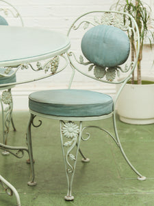 Woodard Vintage Rustic 5 piece outdoor Set