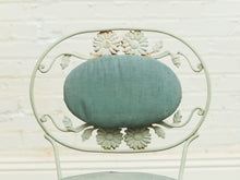 Load image into Gallery viewer, Woodard Vintage Rustic 5 piece outdoor Set
