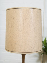 Load image into Gallery viewer, Lime Green Vintage Mid Century Lamp
