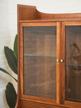Load image into Gallery viewer, Kroeler Vintage 1960’s Hutch
