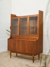 Load image into Gallery viewer, Kroeler Vintage 1960’s Hutch
