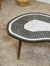 Load image into Gallery viewer, Amoebic 1950’s Classic Vintage Coffee Table
