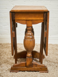 Antique English Victorian style Drop Leaf Gate Leg Console or Dining Table 19th century