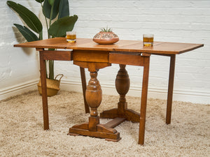 Antique English Victorian style Drop Leaf Gate Leg Console or Dining Table 19th century