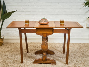 Antique English Victorian style Drop Leaf Gate Leg Console or Dining Table 19th century