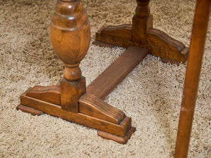 Antique English Victorian style Drop Leaf Gate Leg Console or Dining Table 19th century