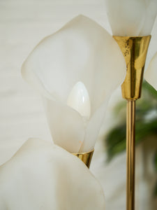 Vintage Hollywood Regency Lily Brass Table Lamp