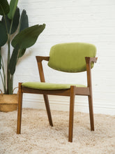 Load image into Gallery viewer, T-Rex chair in Monaco Forest
