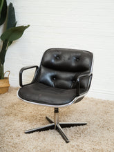 Load image into Gallery viewer, Knoll Vintage Charles Pollock office Chair
