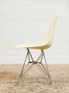 Hairpin Leg Shell Chair