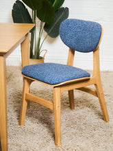 Load image into Gallery viewer, Set of 6 Mid-Century Modern Style Blonde Dining Chairs in Blue Orange Upholstery
