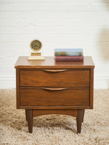 Sculpted Drawer Pull 2 Drawer Nightstand
