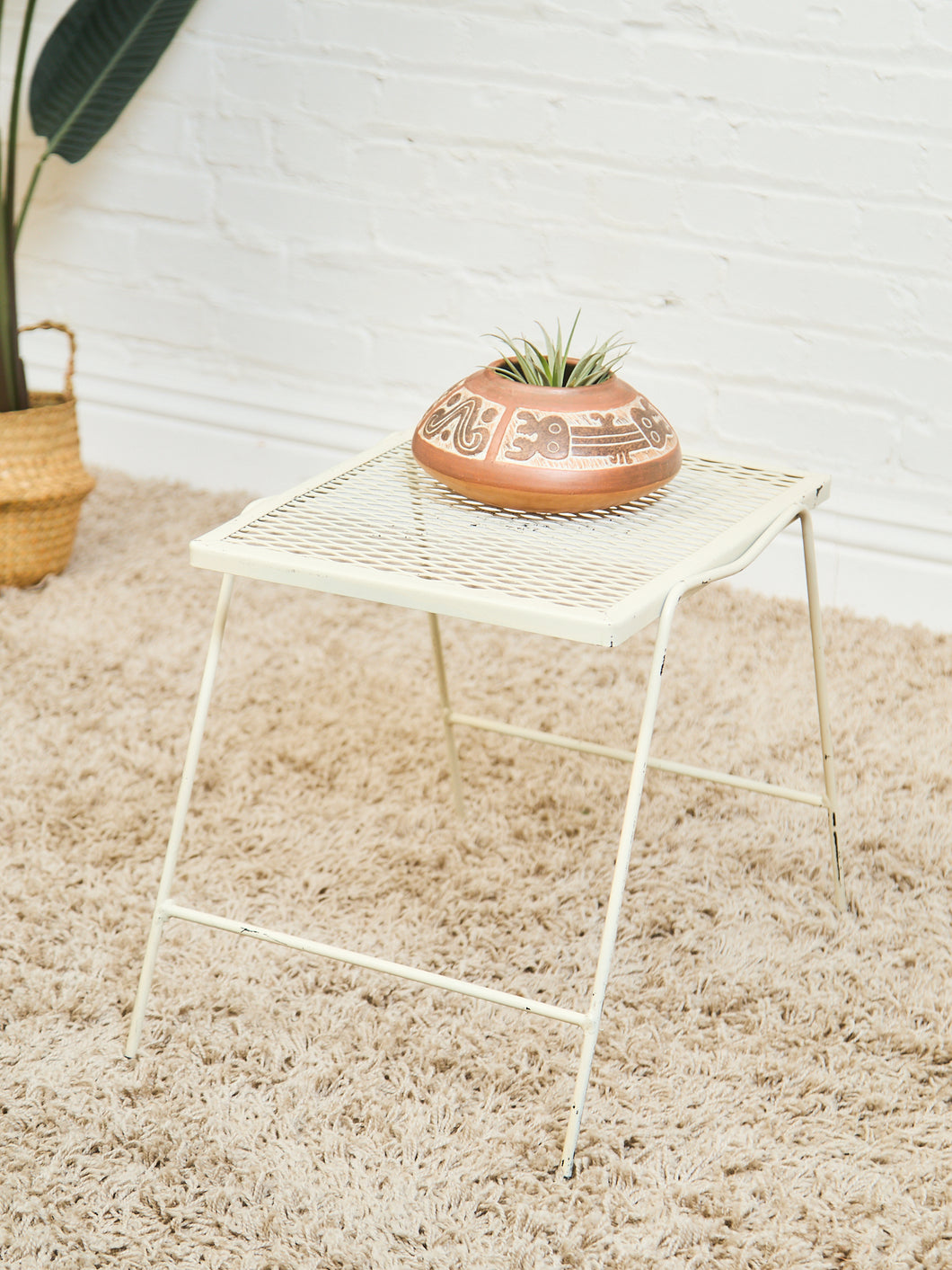 White Patio 60’s Original Table