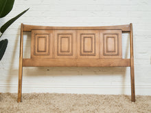 Load image into Gallery viewer, Broyhill Sculptra Headboard
