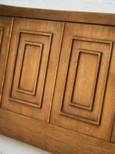 Load image into Gallery viewer, Broyhill Sculptra Headboard
