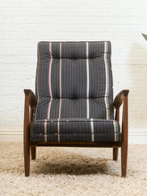 Load image into Gallery viewer, Milo Baughman Lounge Chair Restored with new upholstery
