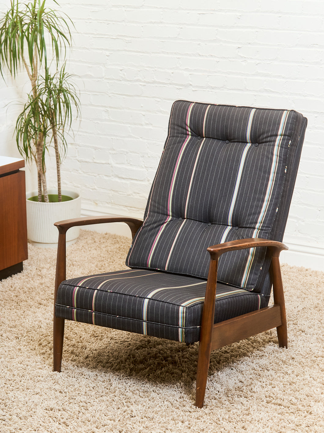 Milo Baughman Lounge Chair Restored with new upholstery