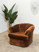 Load image into Gallery viewer, 1970’s Rust Vintage Club Chair
