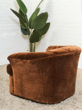 Load image into Gallery viewer, 1970’s Rust Vintage Club Chair
