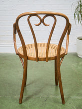 Load image into Gallery viewer, Antique Thonet Chair
