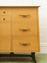 Load image into Gallery viewer, Blonde 9 Drawer Unique Hardware Dresser
